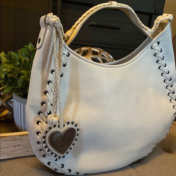 Christian Dior off White Ethnic Collection Leather shoulder Bag - Picture 3 of 17